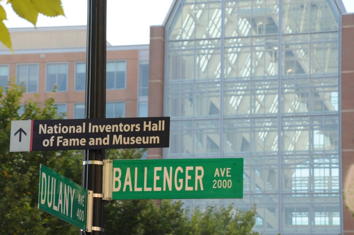 InventorsHOF's tweet image. Looking for something inspiring to do this weekend? Check out the National Inventors Hall of Fame® Museum, located in the @USPTO building in Alexandria, VA. Admission is free. Plan your visit. bit.ly/3yW9ILX
#Museum #travel