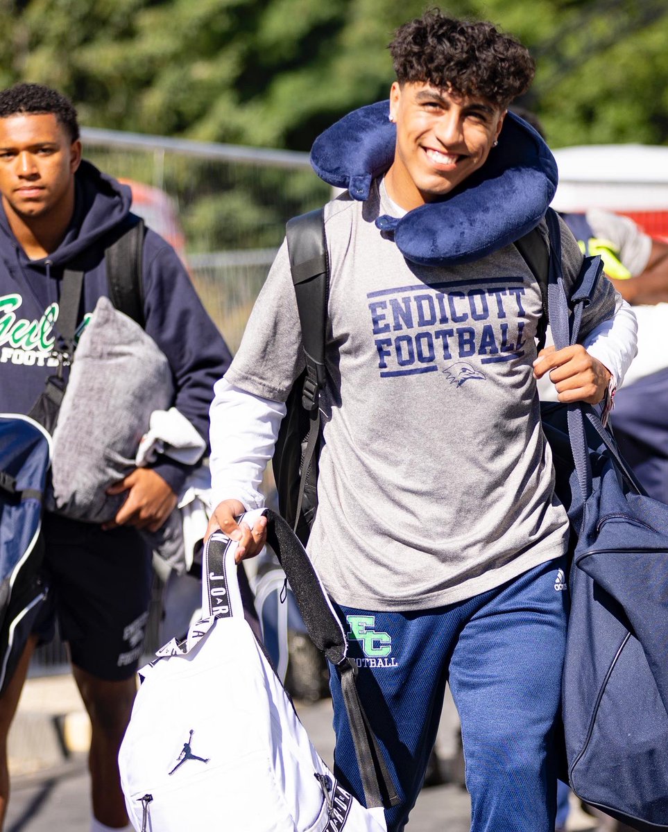 EndicottFB's tweet photo. Business trip
#BeachBall #BeachPa22 https://t.co/BLIFZkS1uc