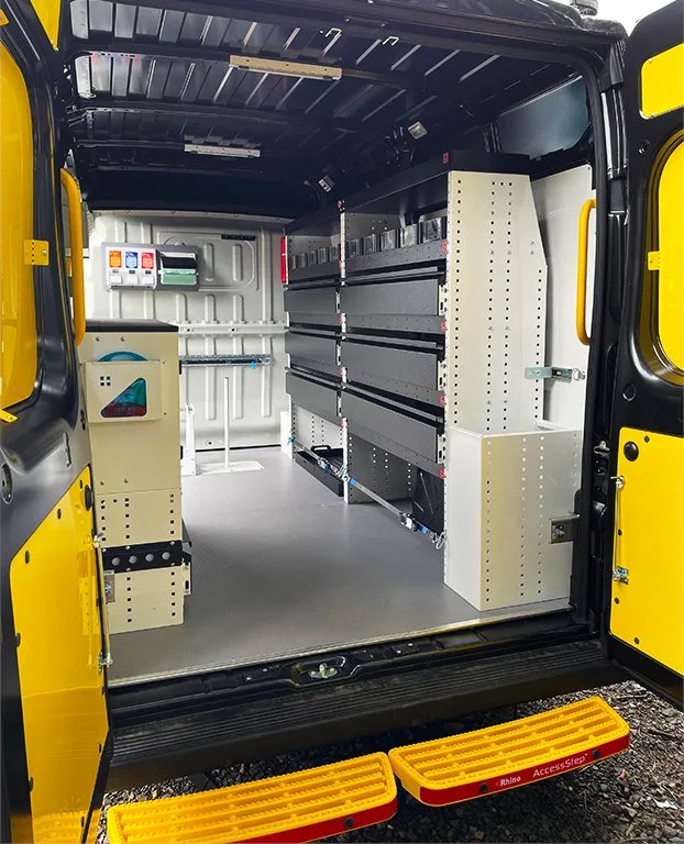 Great end to a productive week with this latest batch of Vauxhall Movanos for @EnerveoG 🎯

They are one of the largest contracting businesses in the UK offering a broad range of services. We're delighted that the team opted for our #robust racking systems!

#Fleet #conversions