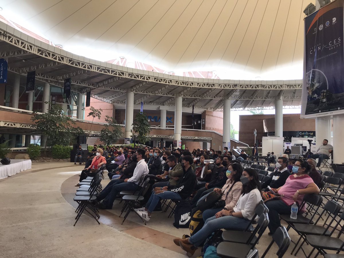 haciaespacioAEM's tweet photo. Benjamín Najar de Thrusters Unlimited, hablando de observación de la Tierra y los retos para México. En #CONACES22.
#EnVivo: https://t.co/OI28cskupC https://t.co/02ZGFBIRGD