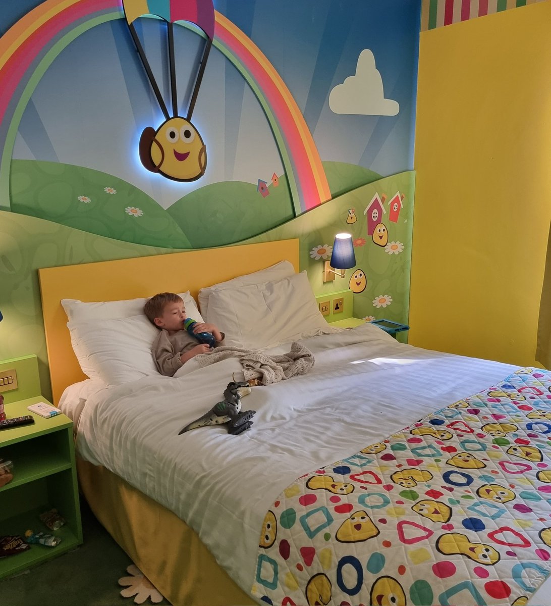 cunningham118's tweet photo. Fantastic overnight stay with #Grandson #3rd #birthdayboy
#cbeebieshotel https://t.co/2yykKj96Hj