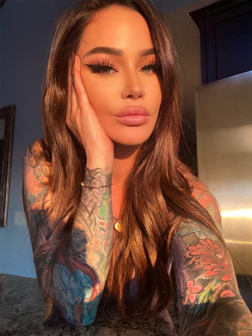 TW Pornstars JESSICA WILDE. Pictures and videos from Twitter. Page 2