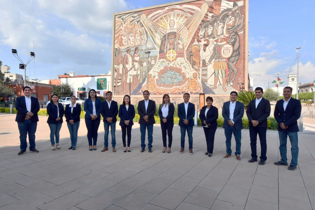 PANIrapuato's tweet photo. ¿Ya conoces la planilla a la dirigencia del CDM @PANIrapuato 2022-2025?
Acompáñanos este lunes 06 de septiembre y conócela en nuestra #JuntaInformativaAzul
19:00 hrs.
Unidos #SomosAcción por el PAN 💙 https://t.co/hSHtWsnDZO