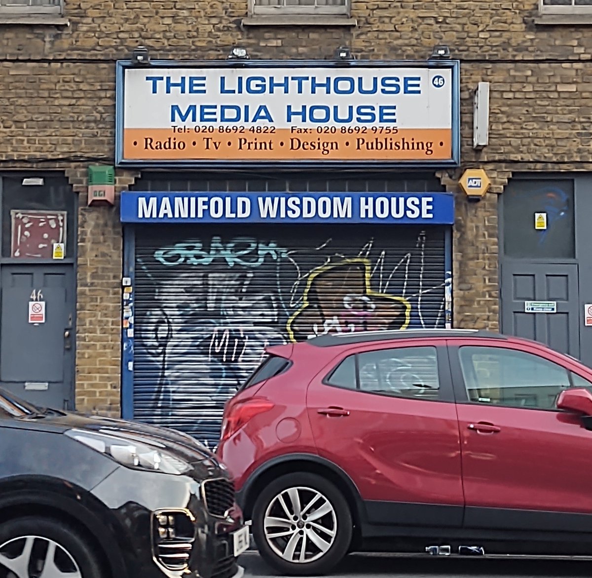 adantro's tweet photo. Advanced #MachineLearning in south #London:
For all your #manifoldLearning questions, pop down to... https://t.co/WiD7fayqHT