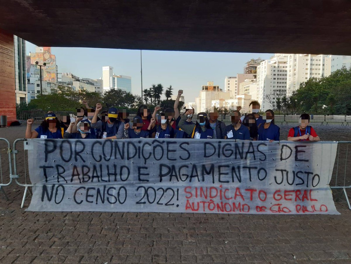 LUTAFOB's tweet photo. #IBGE #censo2022 #SIGASP #FOB greve dos trabalhadores e trabalhadoras do censo do ibge. São Paulo. https://t.co/54WvVuF8z4