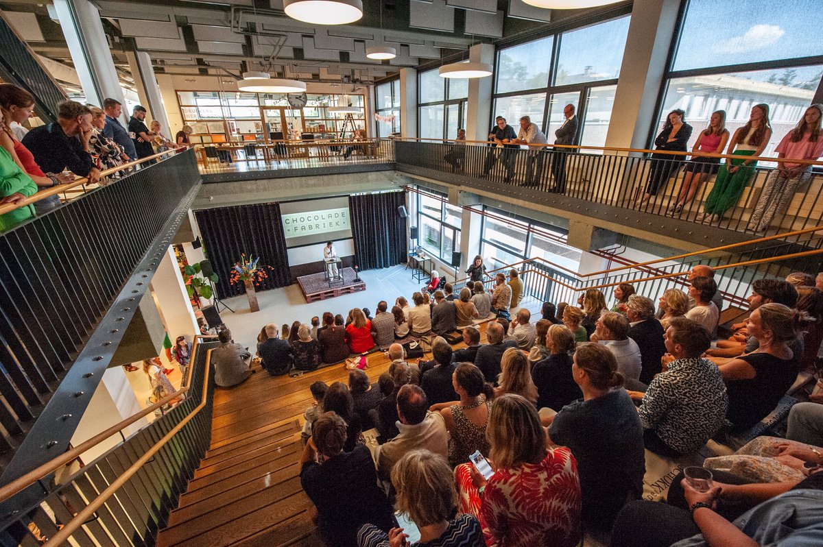 Erna Staal (@erna_biebgouda) on Twitter photo Heropening <a href="/Chocolafabriek/">Chocoladefabriek Gouda</a> met staatssecretaris <a href="/GunayUslu/">Gunay Uslu</a>, wethouders @ThierryVanVugt en <a href="/AnnavanPopering/">Anna van Popering-Kalkman</a> en tientallen enthousiaste mensen. ÉÉN GROOT FEEST! #openhuis #weekend #komlangs Heropening <a href="/Chocolafabriek/">Chocoladefabriek Gouda</a> met staatssecretaris <a href="/GunayUslu/">Gunay Uslu</a>, wethouders @ThierryVanVugt en <a href="/AnnavanPopering/">Anna van Popering-Kalkman</a> en tientallen enthousiaste mensen. ÉÉN GROOT FEEST! #openhuis #weekend #komlangs
