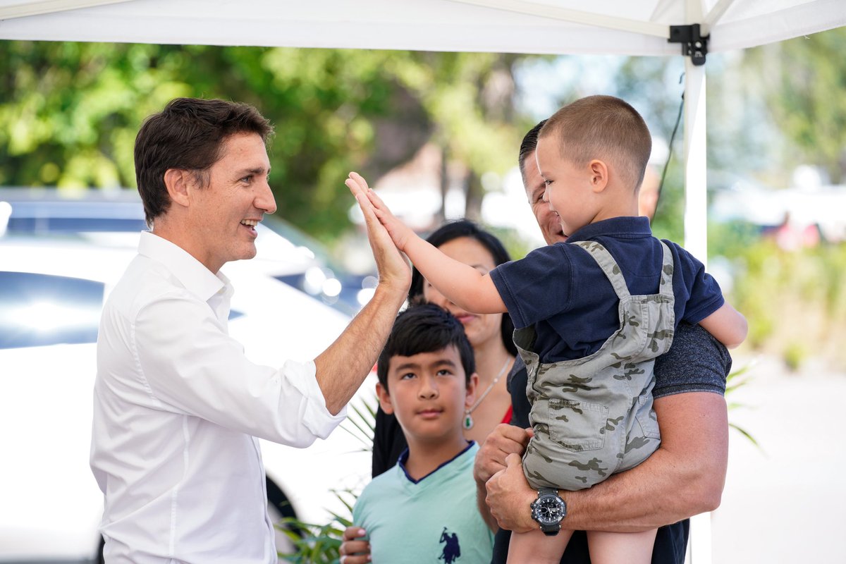 Justin Trudeau tweet media