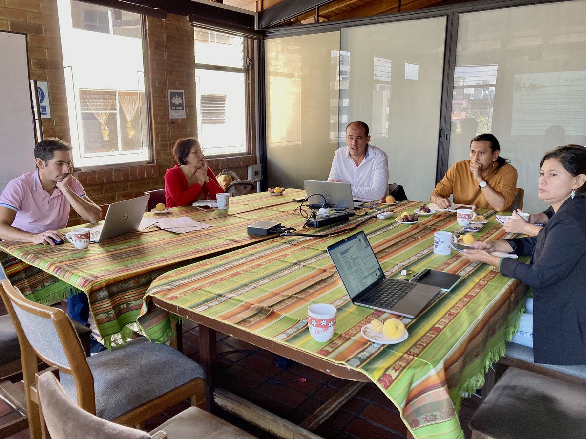AVSFlatam's tweet photo. 🌎🌍🌏 #AVSFlatam 
 
En este momento nos encontramos en reunión de restitución de la misión de evaluación del Convenio de Colaboración Plurianual CPP AVSF – AFD, con el experto de SalvaTerra, Sr. Anis Chakib.
_____
AVSF cuenta con el apoyo financiero de @AFD_es y @UEenEcuador https://t.co/7WgLFDYluU