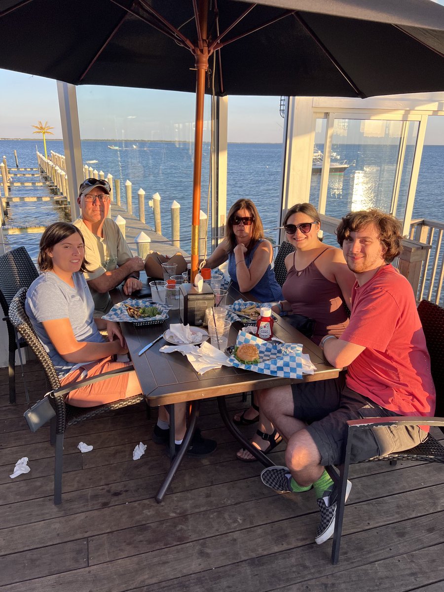 JConticchio's tweet photo. Love living around the corner from this view with family and friends!! https://t.co/zNwc2ZREjv