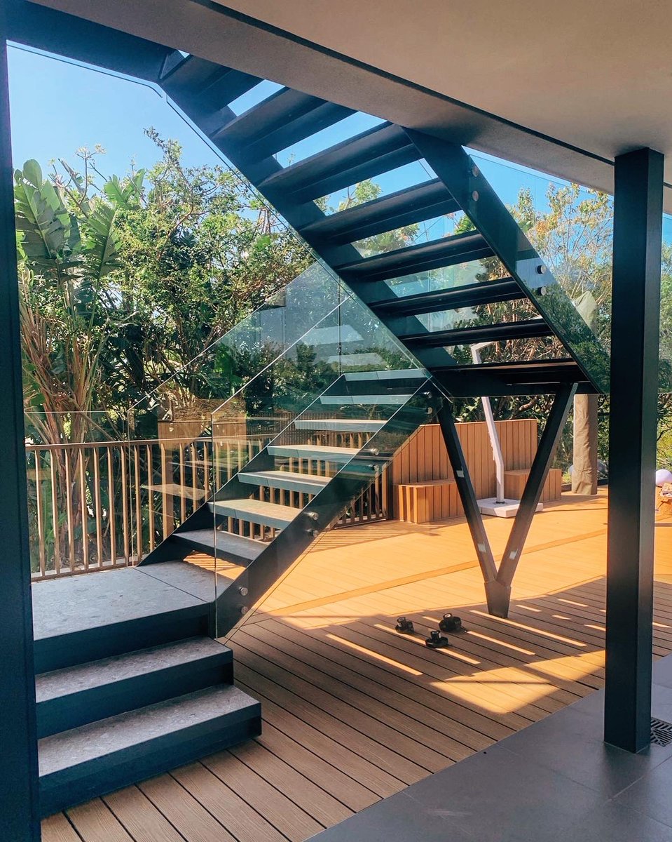 Staircase progress on one of our ongoing projects in Simbithi Eco Estate.

#staircaseinstallation #structure #architecture #realestate #instahome #homeinspiration #architecturelovers #design #contemporary #luxuryhome #modern #homedesign #residentialarchitecture