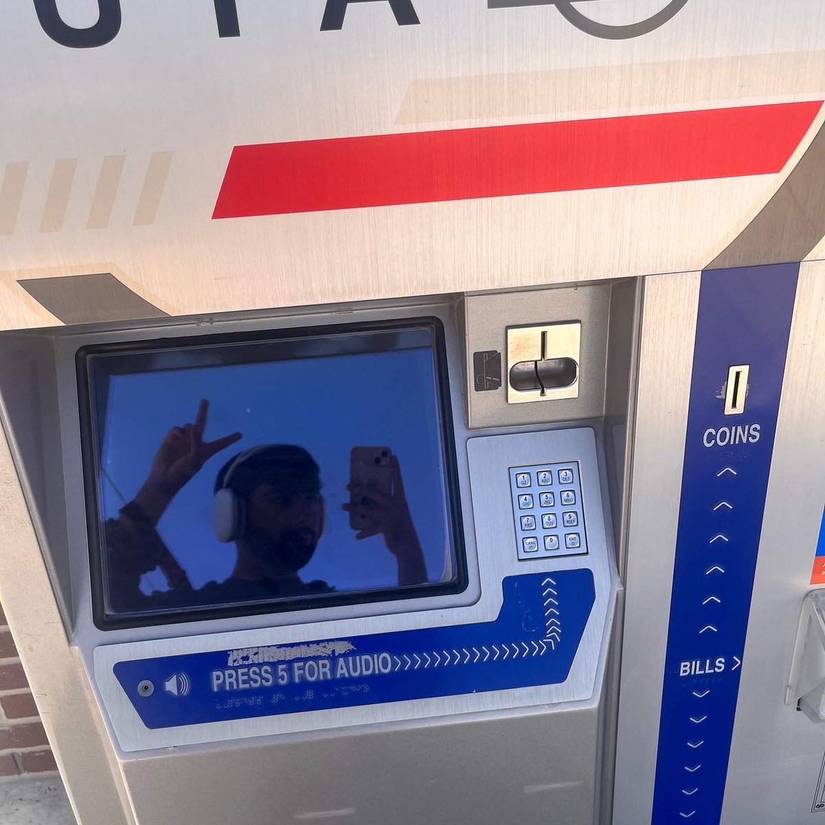 healutah's tweet photo. REMINDER! Ride all UTA public transit services for #free today and tomorrow!
Make sure to tag us in your #freefaredays pics! https://t.co/vPdg0ivqtA