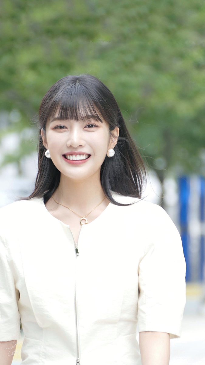 fuji0026's tweet photo. おめでとうジョイ💛💛💛💛
#HappyJOYDay
#꽃가루를_날려_조이의_생일폭죽을_터뜨려
#OnceUponAJoyDay https://t.co/AXXaRFeCkg
