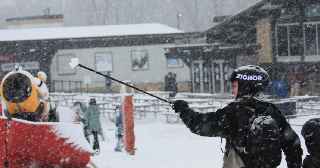 ❄️ This year, the snow will fall and melt on 85 seasons! We love ❤️ being the winter retreat of the heartland, the Epic Pass gives you access to 120 acres of snowy fun. ❄️ Pass Prices Go Up Sept 5.

Details Here: bit.ly/3fvCAjG