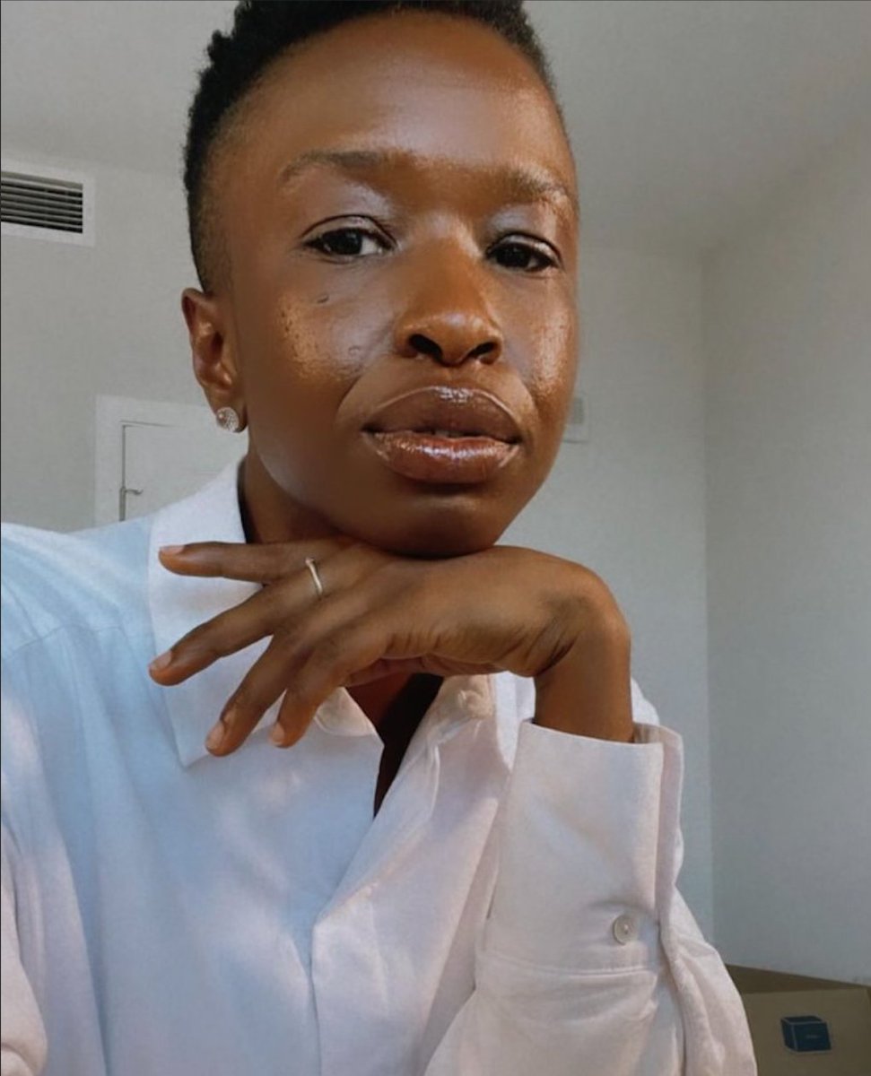 myworkrobe's tweet photo. All we see is professional...

Can you believe it's a robe? 😳 We can hardly believe it and we created it! 

@callmewilsar

ORDER: https://t.co/nuwumqf1Kp https://t.co/IayJPpfDLW