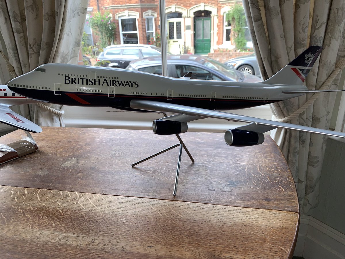 timba_captain's tweet image. Going through some of my late father’s aviation things today and I find these two large  display models. The #B747 was made by #spacemodels . The #DC3 was by Executive models of Heathrow. #britishairways #landor #cambrianairways