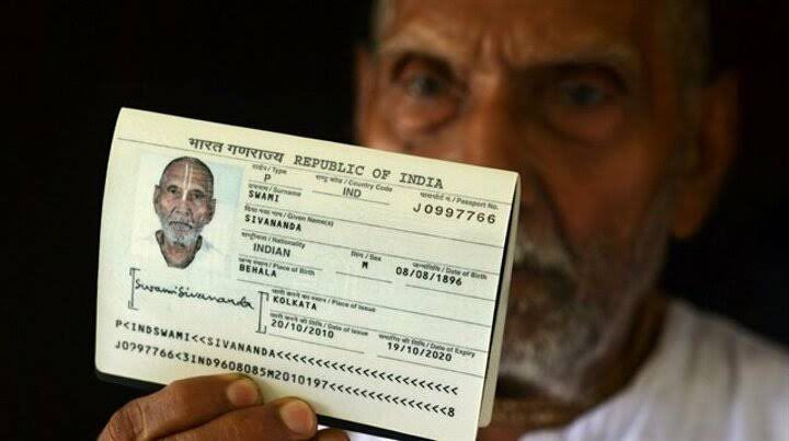 126 yaşındaki Hintli adam uzun yaşamasının sırrını verdi:

“Hiç aşık olmadım.”