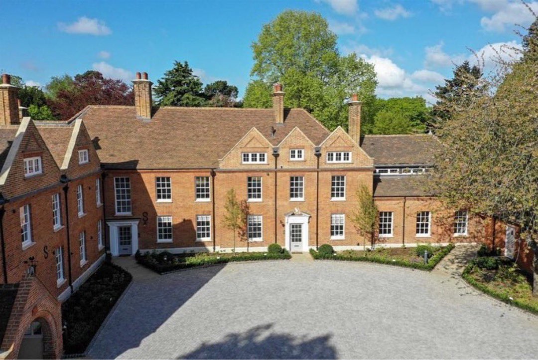 Real Estates tweet media