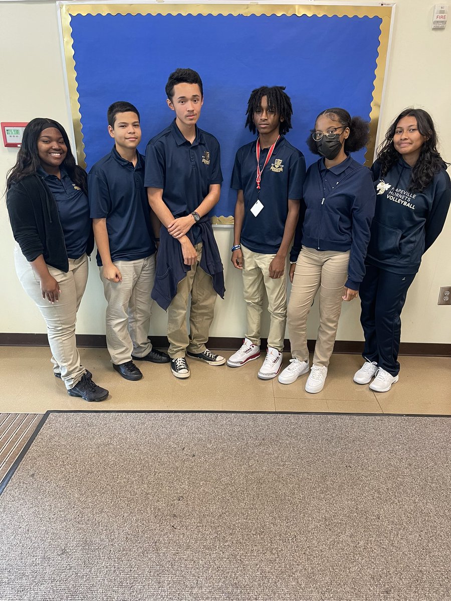 TheHCCAHornets's tweet photo. 🥳Congratulations to our Top performers in each grade level on the #MAPassessment in #Math and #ELA 🐝📚📐 https://t.co/IaC7kKh6sY