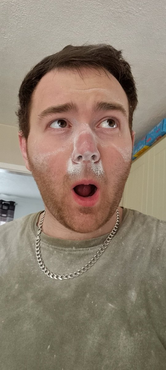 adamleechapman's tweet image. Why do I put myself through these situations I mean.... it looks like I&apos;ve been sorting something I shouldn&apos;t be. But well what can one say I&apos;m so ready for rigging this space out 

#studiobuild 
#projectstudio 
#musicstudio 
#djlivestreams