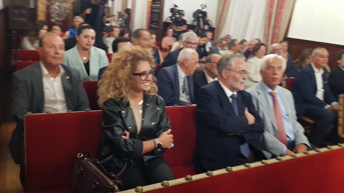 IUCLaLaguna's tweet photo. En el Pregón de las fiestas del cristo en el que la pregonera de este año, la Rectora de la ULL y también premio Canarias 2022, Rosa Aguilar, animó a estrechar las vínculos entre la ciudad y la universidad. https://t.co/fqs7biH9OK