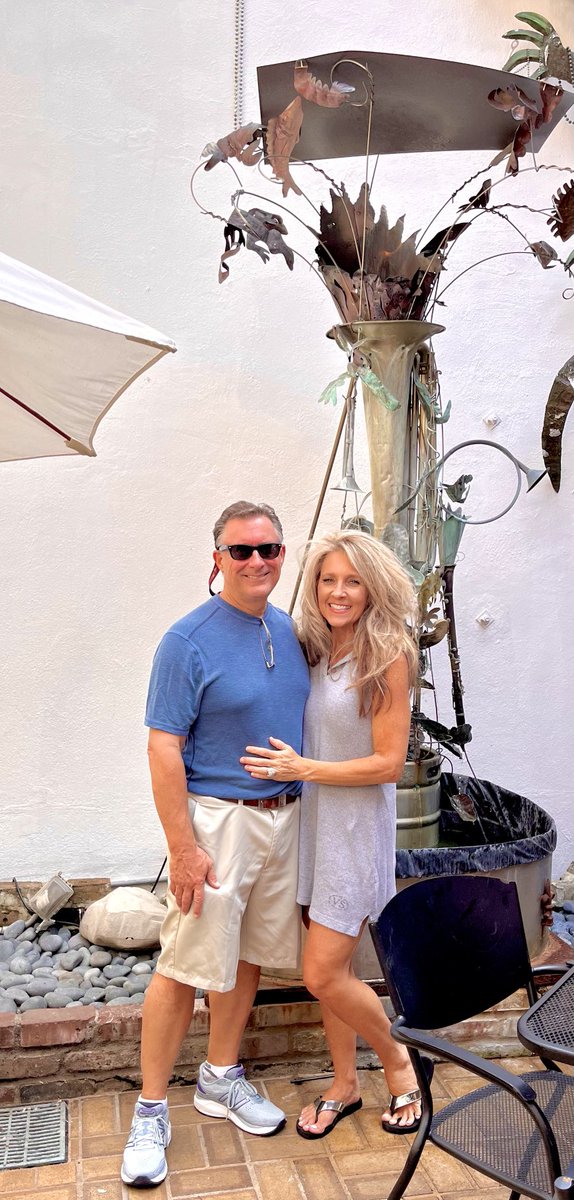 Gadzooked's tweet photo. In NOLA celebrating our Anniversary and a Noles game! #Gonoles https://t.co/tFqOcRP4cw