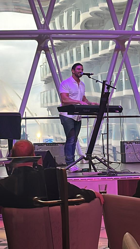 Performing at “Dazzzles” on @RoyalCaribbean’s #AllureOfTheSeas for the @GayGames 40th Anniversary! I LOVED playing in this beautiful, vibey little lounge. The photos don’t so it justice!

Thanks to everyone in our group who came aboard to help raise money for these athletes!