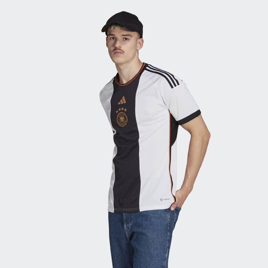 aloraR97's tweet photo. خاص | 🚨
تيشيرت #المانيا  2022/2023 |   🇩🇪
• كميه محدوده |  ✅
السعر قـبل | 135 ريال   
الـسعر الان | 95 ريـال 😍 https://t.co/GQf9exeyhw