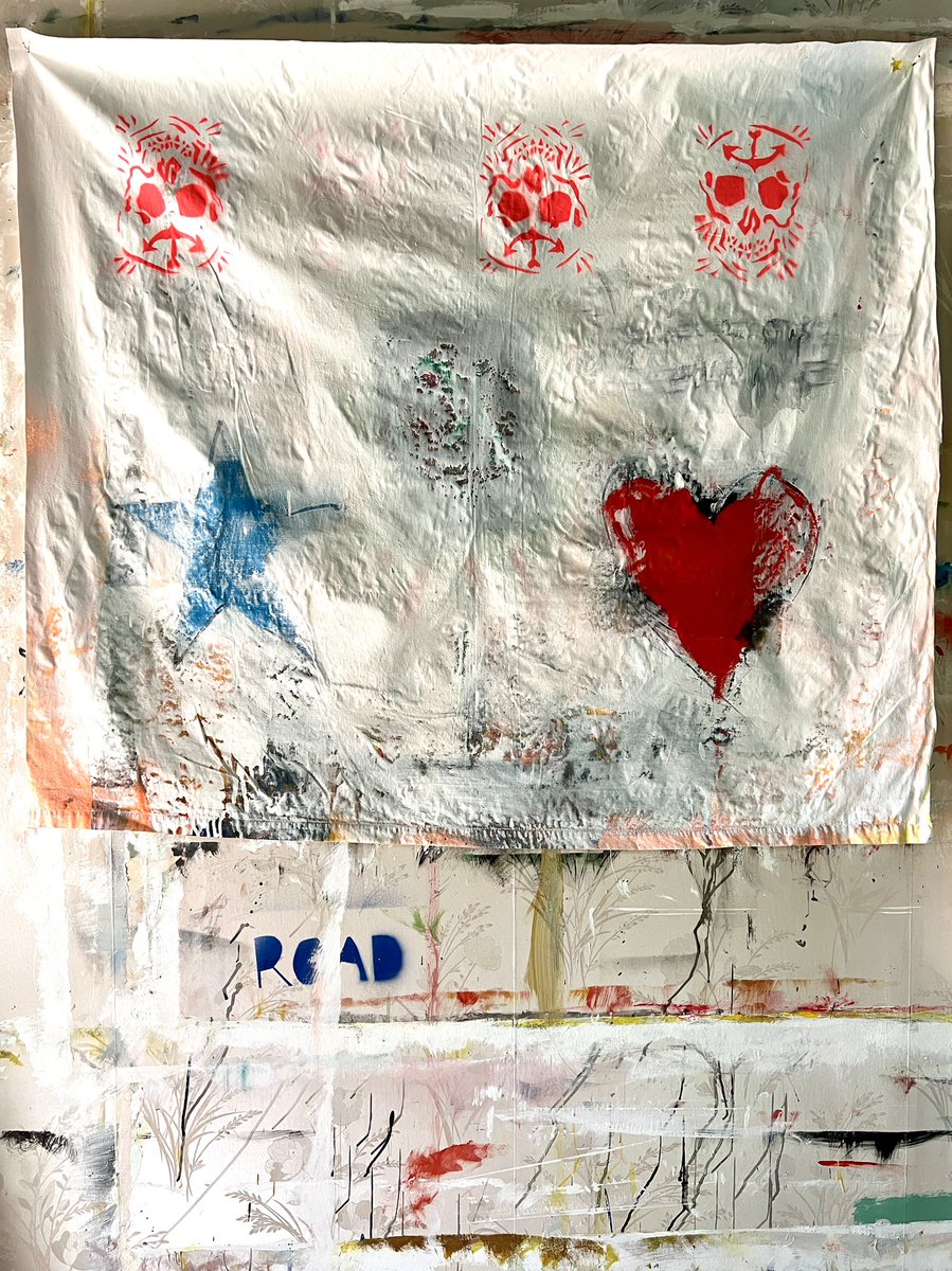swimdeep's tweet photo. Lucky Danger
Tapestry
Aerosol, oil crayons, latex on cotton
47x41
#oilsoncanvas #tapestry #artcollection #functionalpaintings #artgallery #carnegiehill #privateartcollection #upstateart #michaelornstein #Marisi #artecontemporanea #artcontemporain #lucky #danger #paintedsail #art https://t.co/NIrOksnqNR