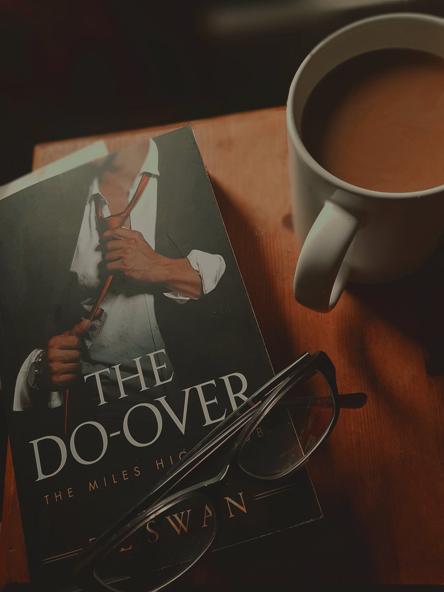 _ivywinters's tweet photo. This months read 📖☕
The Do-Over by #TLSwan #tlswanauthor #romance #christophermiles #themilesbrothers https://t.co/C0ggb3XAp1