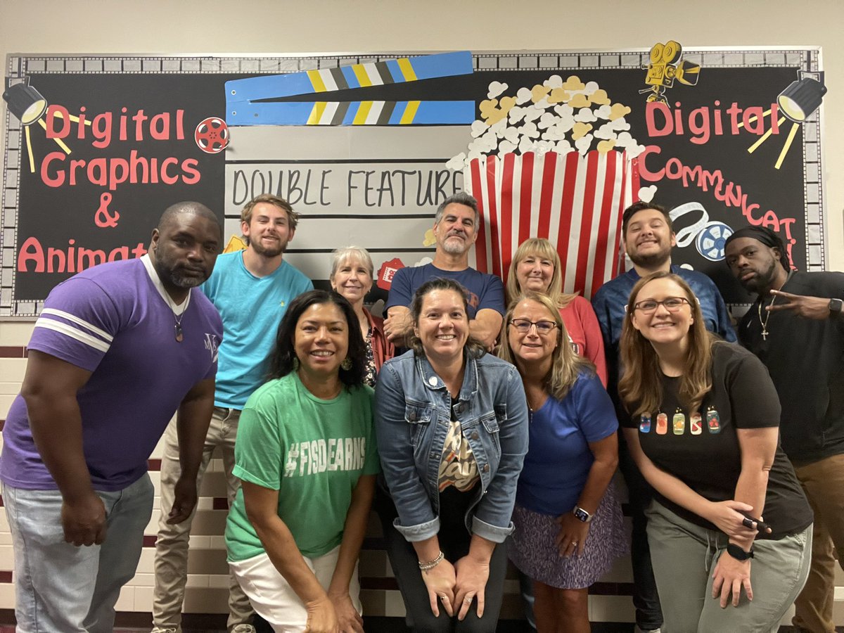 bluesandpiper's tweet photo. The Animation Dream Team  #DGA #PLC #FISDlearns @FISD_PearsonMS https://t.co/UTf7shwscL