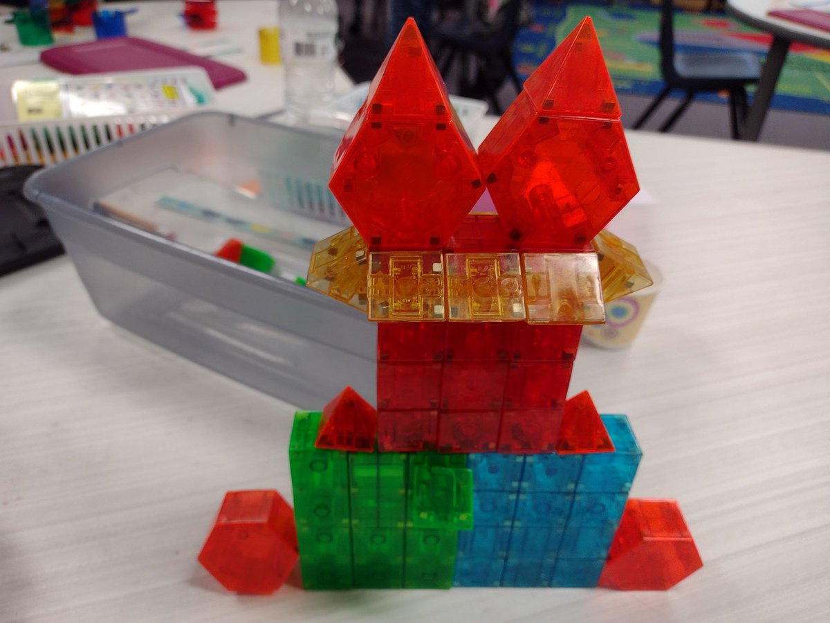 EnidArmstrong's tweet photo. Amazing minds at work in first grade! #wearecentral https://t.co/x15WI7LVf5