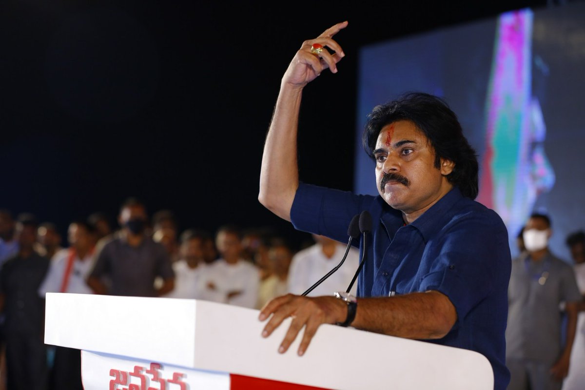 Srinivasjay8's tweet photo. Happy Birthday to 
My hero 
My leader
Nilvethu manchitanam janasenani @PawanKalyan 
Eedi chinna udata sayam na tarapuna to our #JanaSenaParty 
#HBDJanasenani 
#HappyBirthdayPSPK https://t.co/b87ZCkhoLw