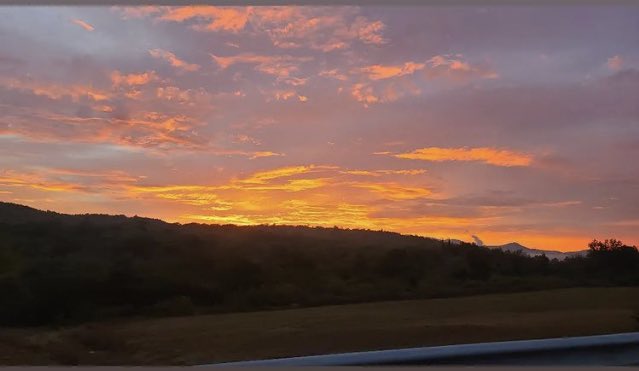 Mimo18187's tweet photo. #Amazing_sunset
#مساء_الخير https://t.co/OXiz5On1qC