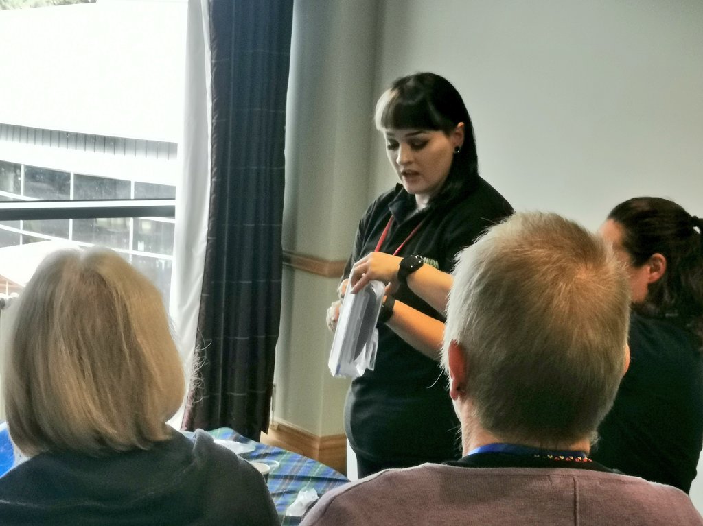 Volteral's tweet photo. Chest Assessment in the field with @BASICSScotland instructors &amp; @EMRSscotland clinicians Zoe &amp; @hut_lucy explaining the challenges, providing education on #RIPPAS #ChestDecompression #ChestSeals &amp; @Scotambservice checklist for needle decompression 👌💚 https://t.co/RKfebf7IJ8