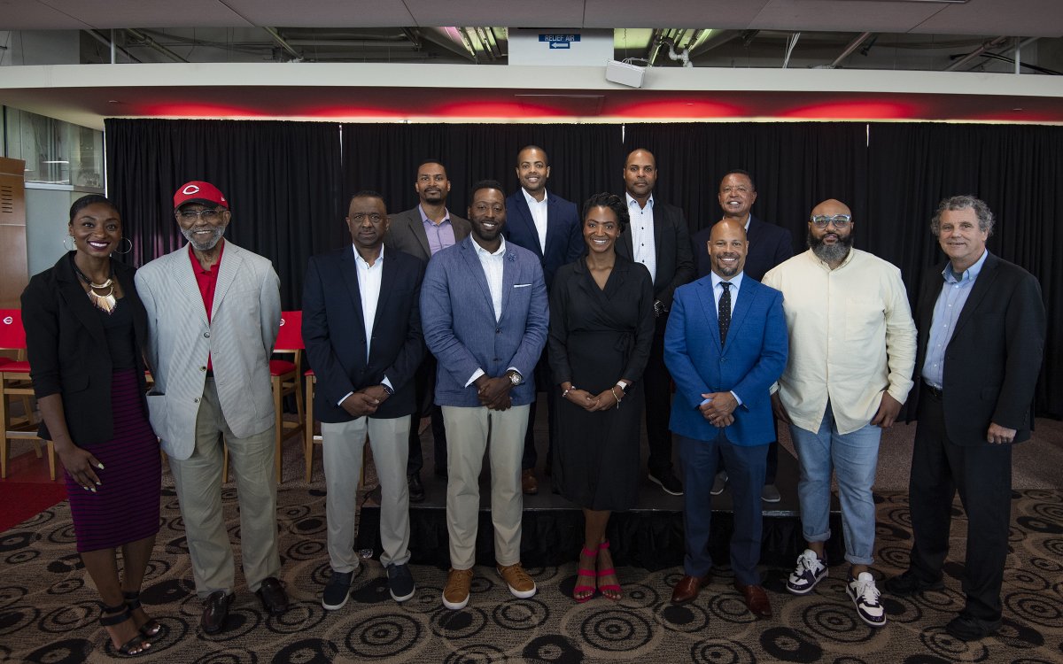 BMIMCincinnati's tweet photo. Last week, directors of BMIMC, Alvin Crawford MD and @JonesknowsB were representatives at the Ohio My Brother's Keeper event, where students from 12 MBK chapters around the state were invited to Great American Ball park to hear about career opportunities and grow as leaders. https://t.co/goOaGN2FdB