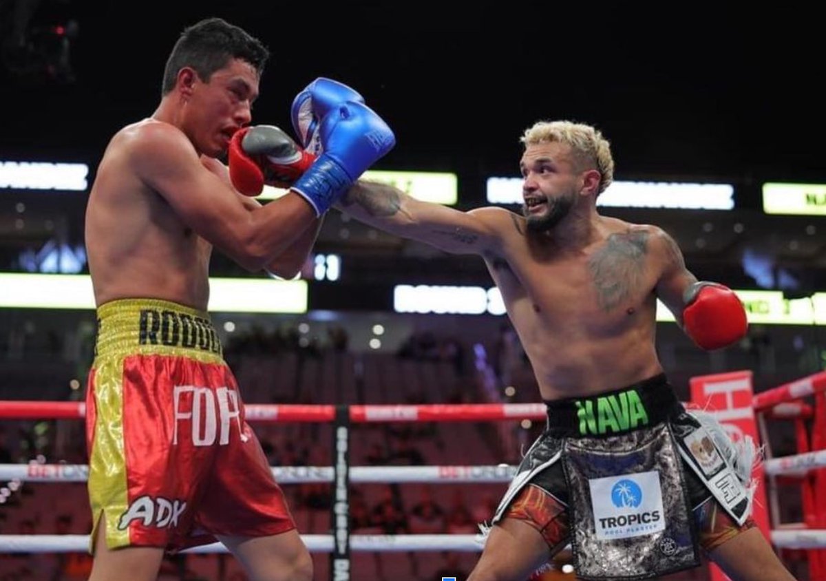 PasadenaISDAlum's tweet photo. The Pasadena native controlled the majority of the fight, leading to an early second-round knock down and a fourth-round TKO. https://t.co/Pzf4fEsHG3