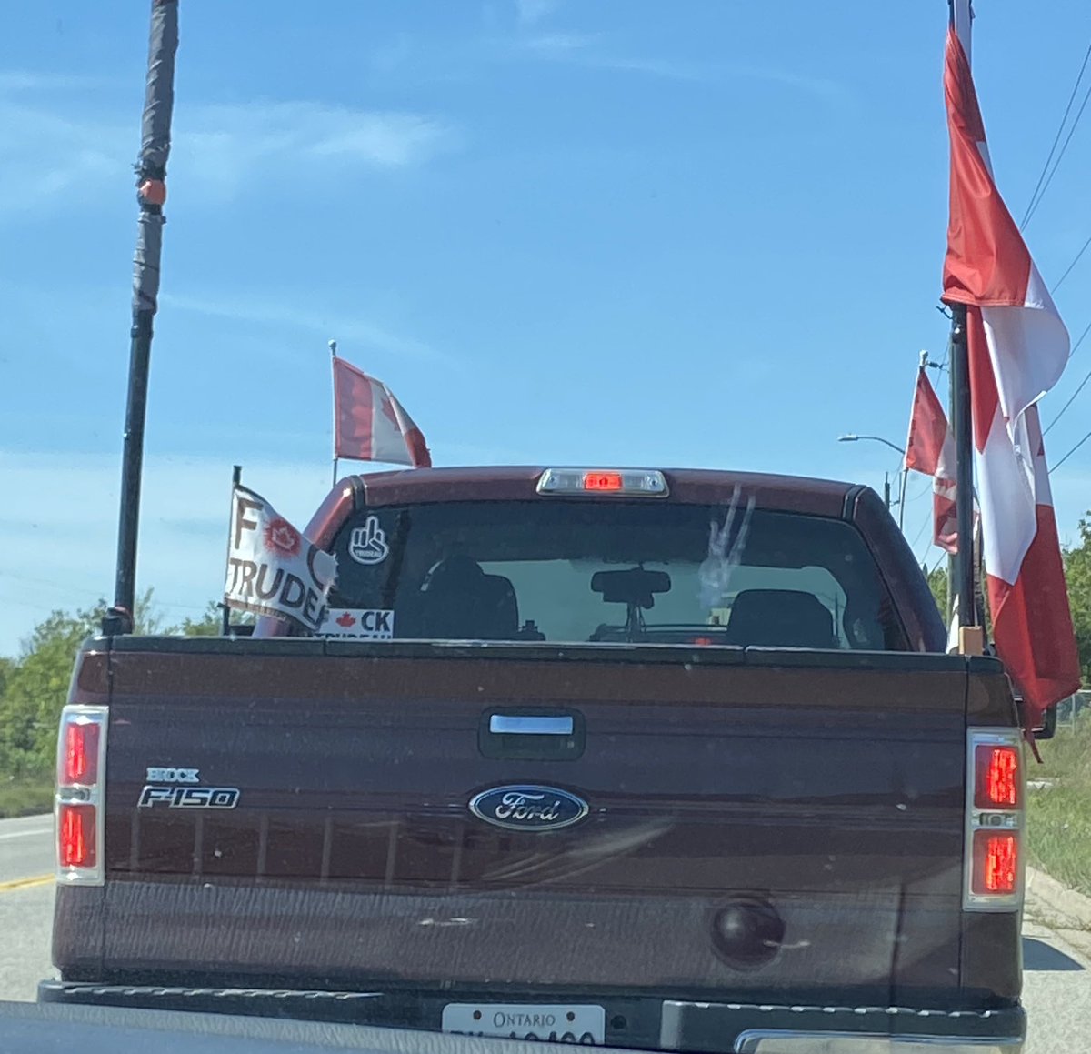 This made sitting in traffic bearable! #TrudeauIsDestroyingCanada #TrudeauHasGotToGo