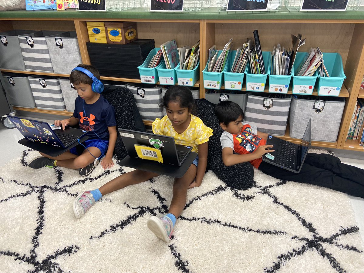 We have loved practicing our flexible seating in first grade this week! Our first gators love having lots of voice and choice when choosing smart spots to support their learning 😊 <a href="/MrsBeltranGPE/">Anissa Beltran</a> <a href="/GPECoTeach/">GPE Co-Teach With Me!</a>