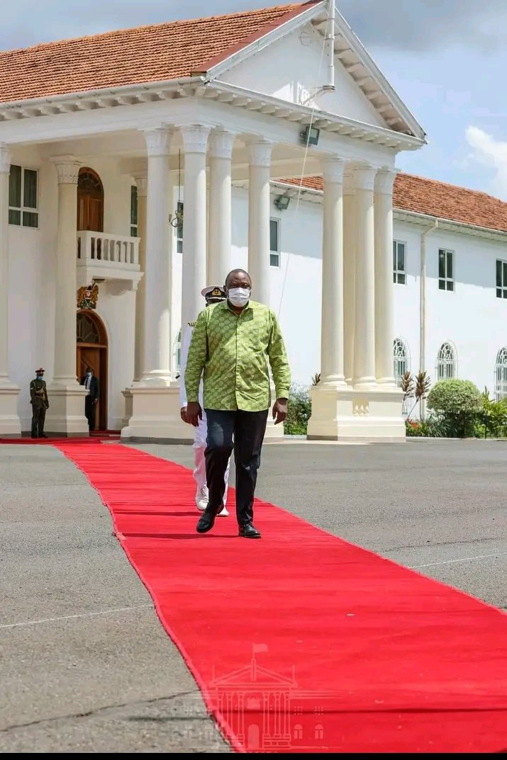 If need be, We are okay with President Uhuru Kenyatta till 2025.
As long as the Sugoi man is not the president, no problem