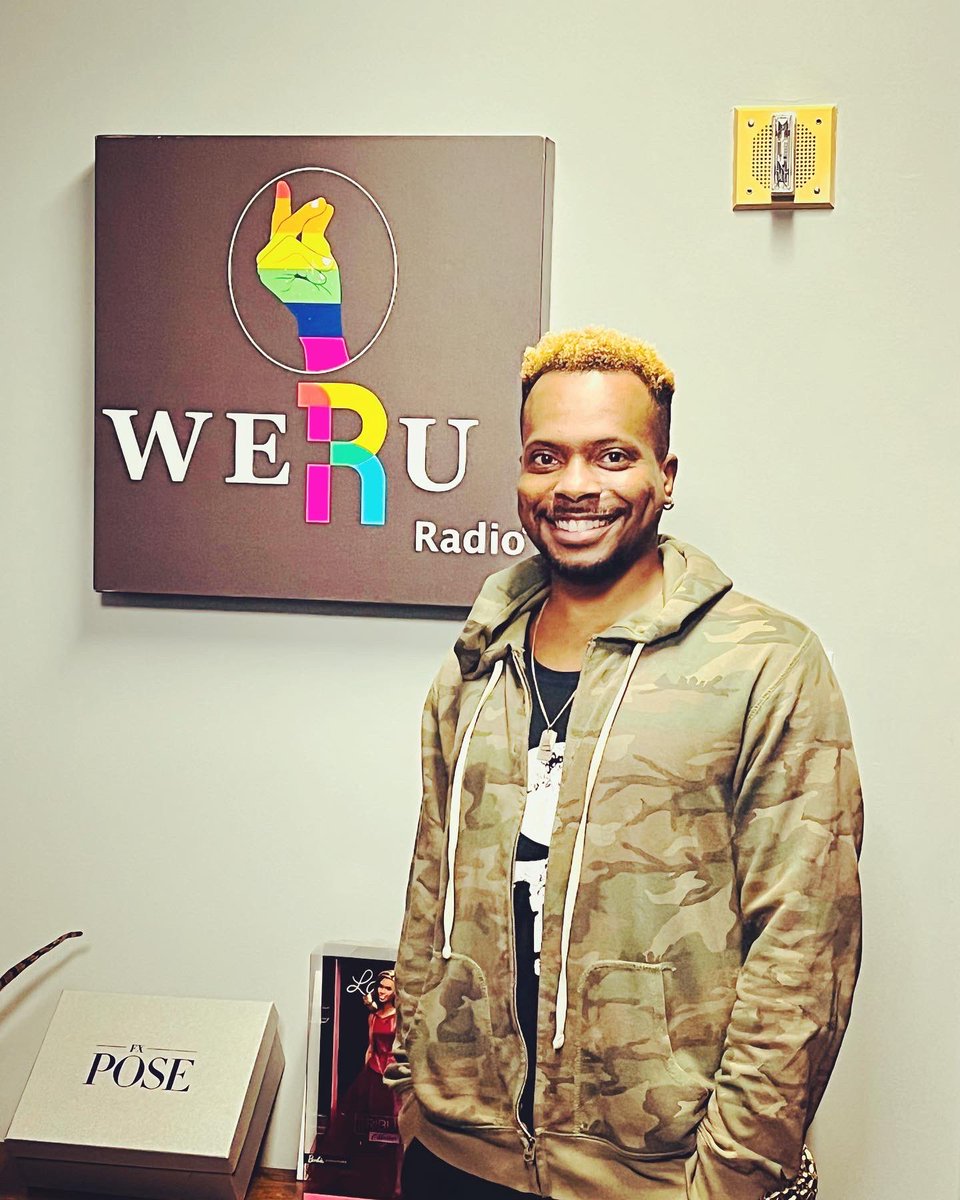 MarckAngel's tweet photo. Got up early this morning to visit @WERUradio4Real in ATL! Stay tuned for some awesome bts & clips from my interview with DJ/radio show host @GeorgeDaigle 🖤🌈🙌🏽🎶
#weruradio #theweeklytop40 #LGBTUrbanCharts #therealmisssophia #atlradio #queermusic #djbaker #ATLBlackPride https://t.co/W8YfdKJQJa