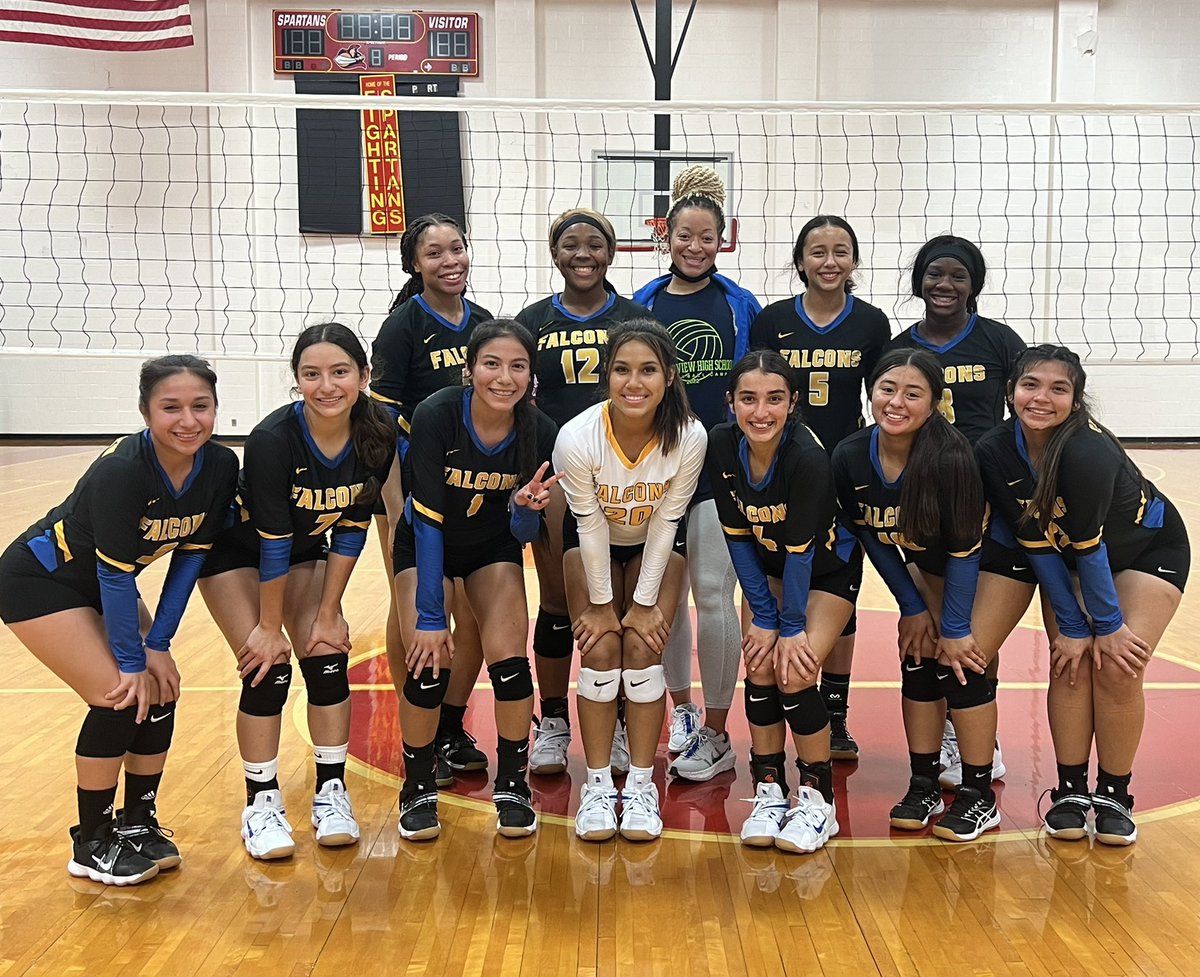 LadyFalcon_VB (@ladyfalconv) on Twitter photo ITS GAME DAY!! 💙 💛 <a href="/CHSFalcons_FB/">Channelview Football</a> <a href="/CV_Falcons_TF/">CV_Falcons_TF</a> <a href="/ChannelviewHS/">Channelview Falcons</a> <a href="/cvfalconcheer/">CV Falcon Cheer</a>
🆚- Baytown Lee Ganders
📍- Lee HS
⏰- F-B 4:30, JV 5:30, V 6:30
🎟- gccisd.net/page/Athletics… ITS GAME DAY!! 💙 💛 <a href="/CHSFalcons_FB/">Channelview Football</a> <a href="/CV_Falcons_TF/">CV_Falcons_TF</a> <a href="/ChannelviewHS/">Channelview Falcons</a> <a href="/cvfalconcheer/">CV Falcon Cheer</a>
🆚- Baytown Lee Ganders
📍- Lee HS
⏰- F-B 4:30, JV 5:30, V 6:30
🎟- gccisd.net/page/Athletics…