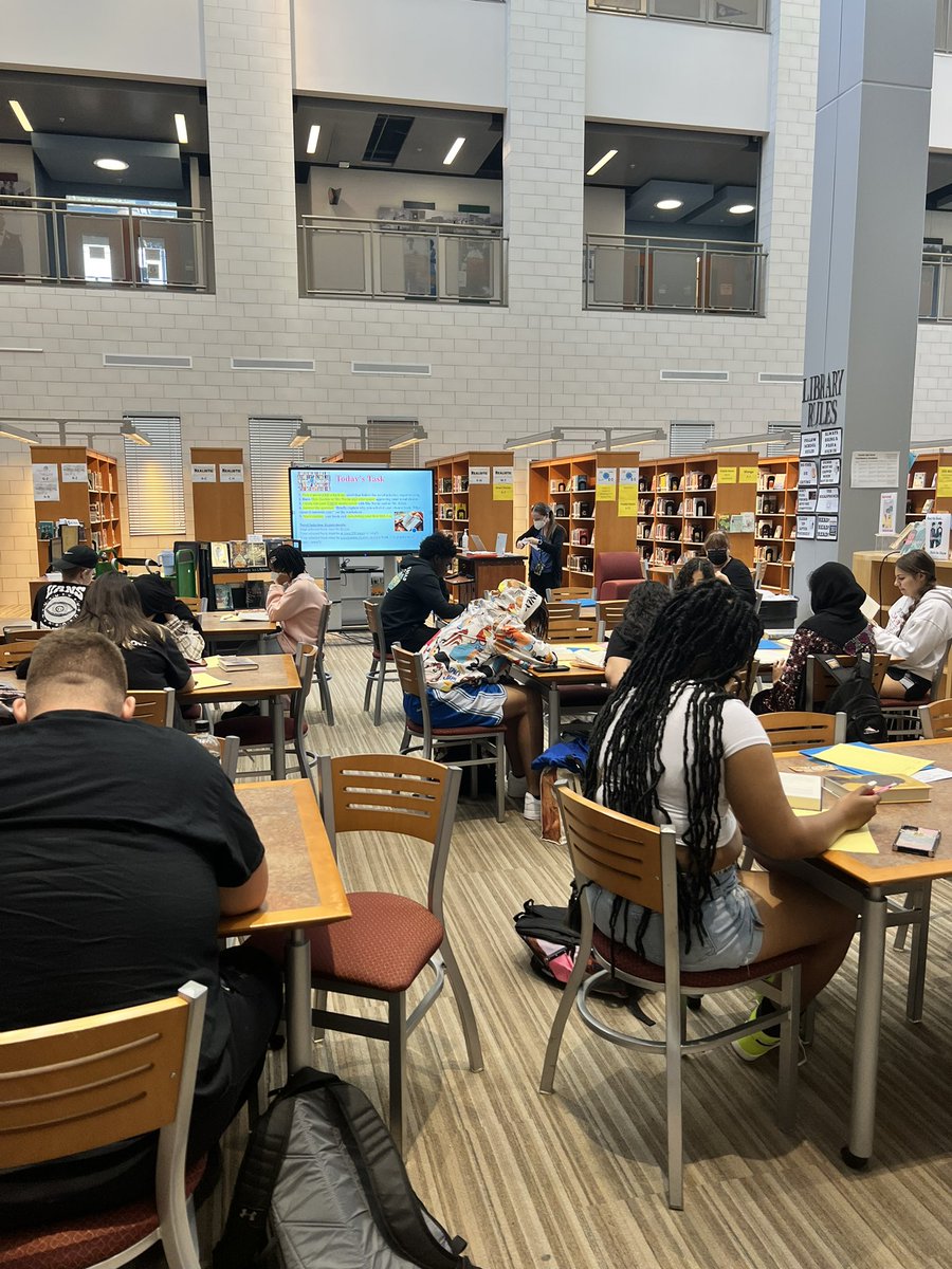 Dundalk HS Library tweet media