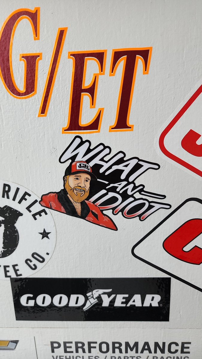 Condor2286's tweet photo. @FreddieKraft @SpotterBrett @Tjmajors our bar @TheLastCarBar could use a few more signatures.  We're in the infield 3088 by the scoring pillar. https://t.co/eLN3hMAKZD
