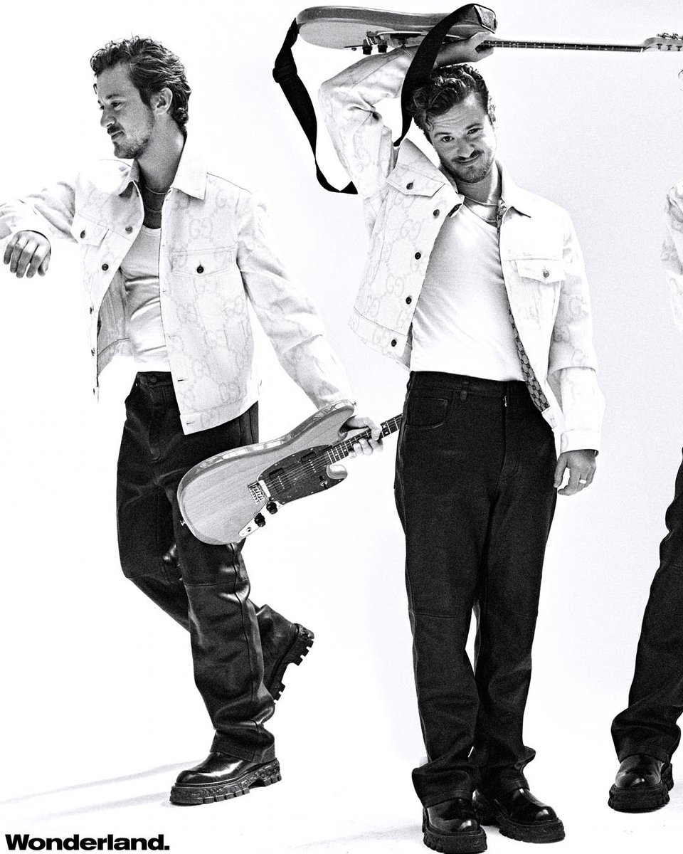 wonderlandmag's tweet photo. Covering our Autumn/Fall 2022 issue, Joseph Quinn reminisces about his childhood band ‘Black And White’, dealing with dizzying fame since the release of Stranger Things and his affinity for ‘90s hip-hop 🎸

PRE-ORDER: https://t.co/NWQAmJmJ3B https://t.co/Fr2HoIL4RI