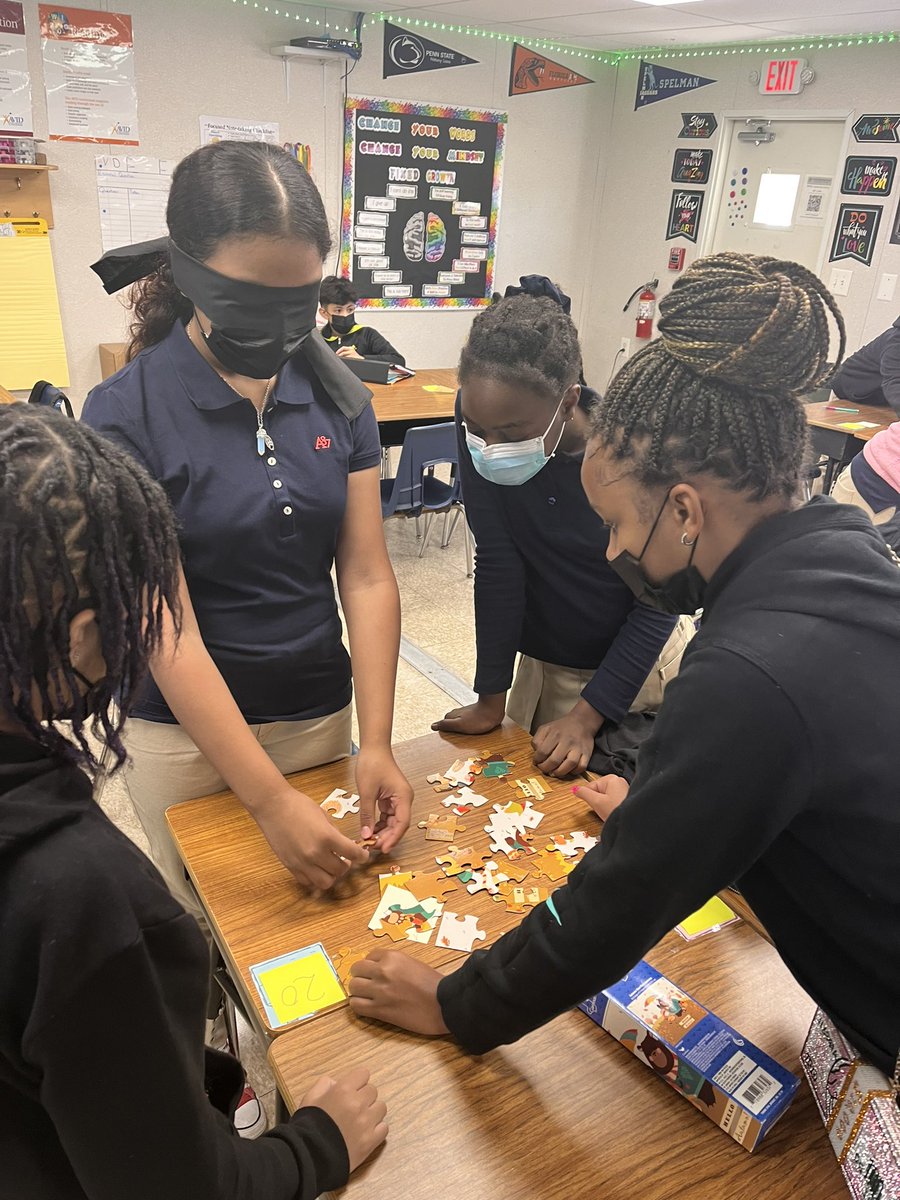 AvidNoms's tweet photo. Guess what today is?????? You got it, It’s AVID Fun Friday. A day of collaboration and reflection. #AVIDRocks #collaborationwriting #workingtogether @MonroePrincipal @SavvyEducator_T @TheMan_MrCoates https://t.co/C4Trr00C5F
