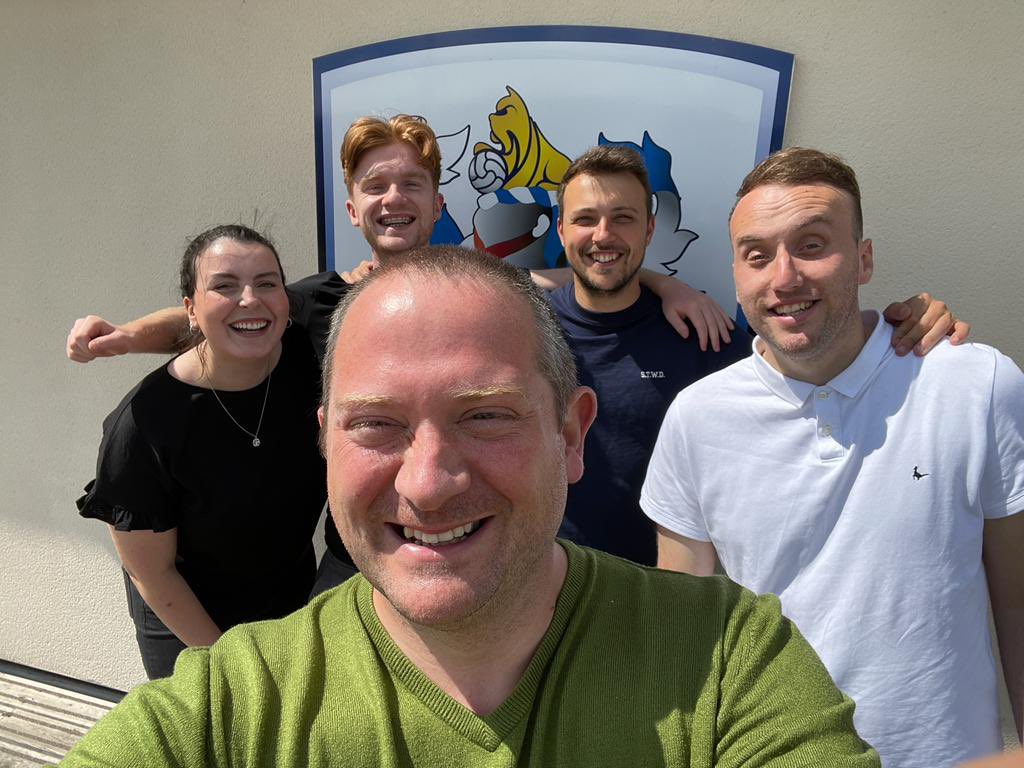 SamEasts's tweet photo. An amazing colleague and an unbelievable friend.

There are so many stories and memories that I will never forget. 

I’m absolutely devastated.

Rest in peace, El 💙🤍 https://t.co/kP2Chvprwd