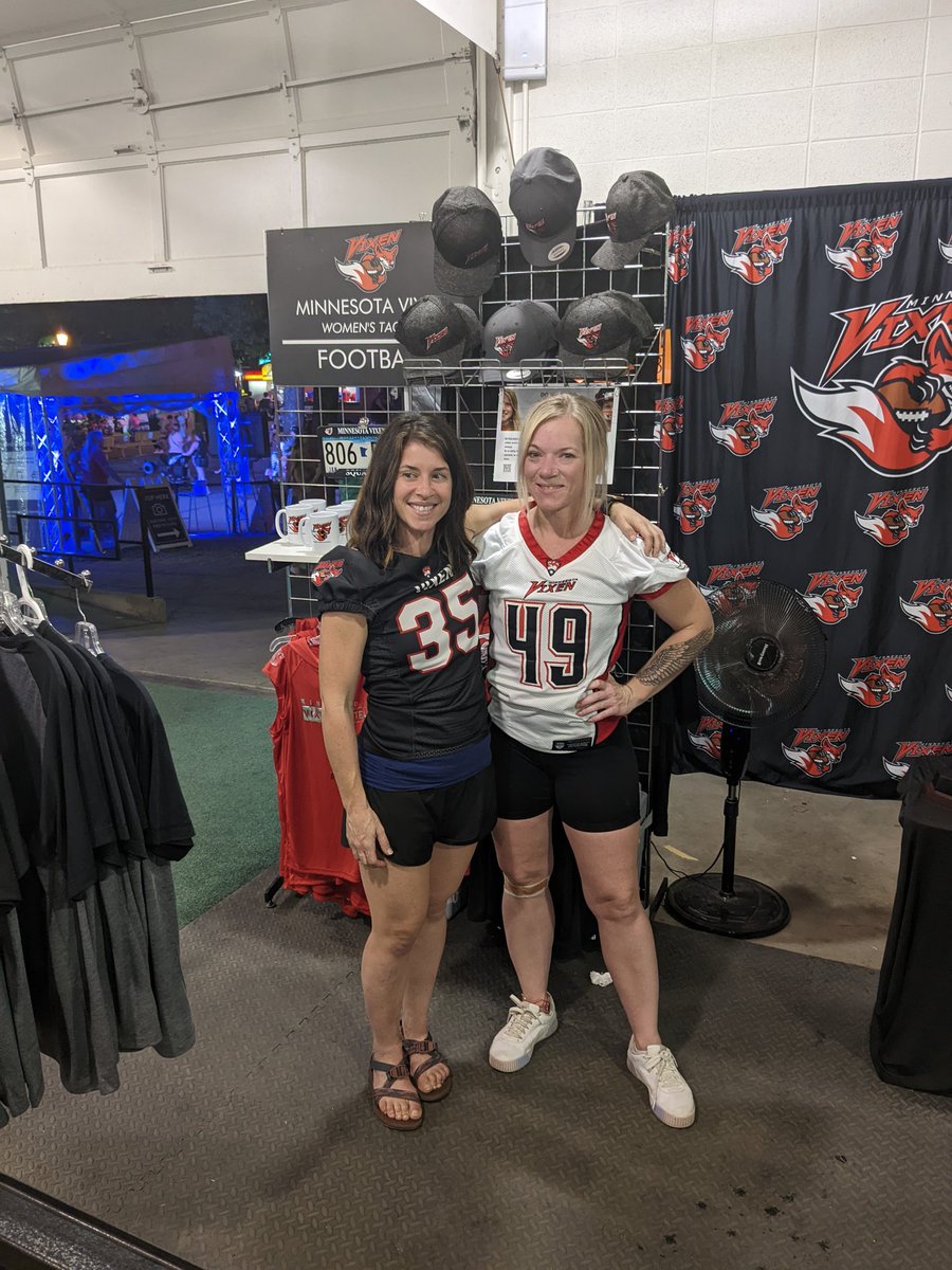 MN_Vixen's tweet photo. Your MN Vixen are at the Minnesota State Fair!! Learn about trying out for the Team! Pick up the newest Vixen merchandise, and rep your team with a temporary tattoo! In the Fan Central Building.
#VixenOnAStick #BeAVixen #VixenPride #WomensTackleFootball #StrongWomen #MNVixen https://t.co/AFLmnySQt9
