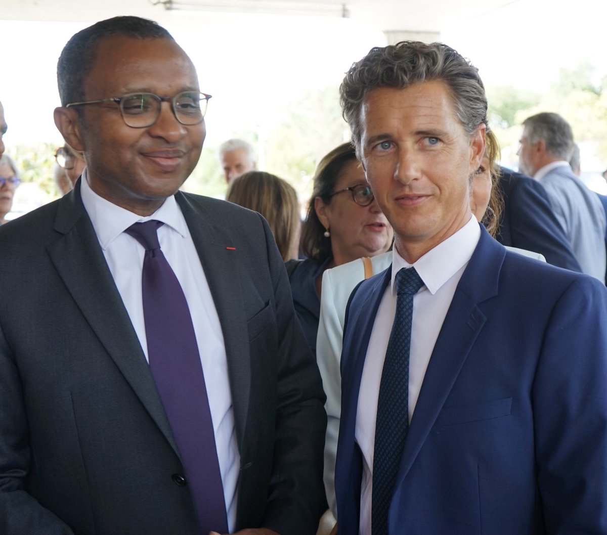 v_terrailnoves's tweet photo. Merci Mr le Ministre de l’Education Nationale @PapNdiaye de votre venue à @VilleBalma avec Mr le Recteur @MostafaFourar pour l’inauguration du groupe scolaire Simone Veil et l’échange riche et constructif que vous avez eu avec les enseignantes et enseignants. #EducationNationale https://t.co/VMOuE8GGFi