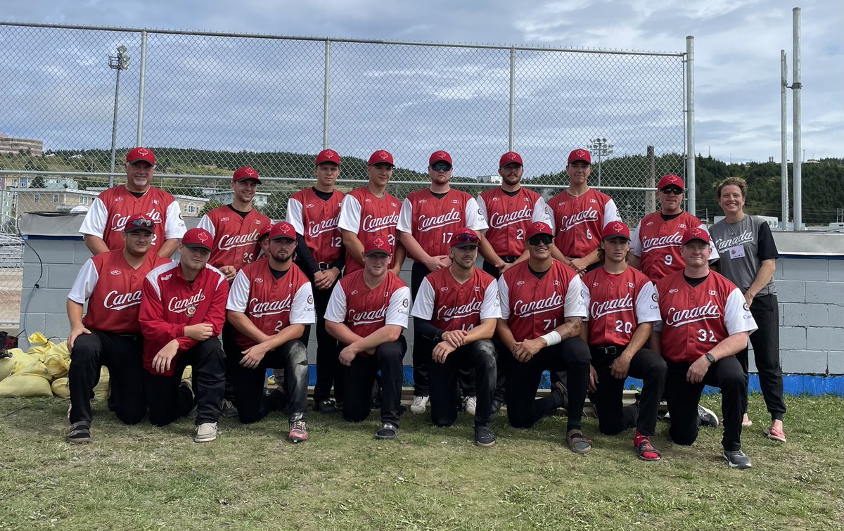 I had a fantastic week coaching a talented group of young men with Softball Canada’s U23 Development Team @SoftballCanada Canadian Men’s and Master Men’s Championship. #feartheleaf