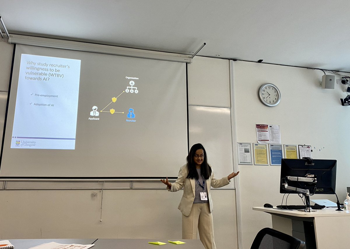 niyatibhoj's tweet photo. Well spent week at #BAM22 with paper and symposium presentations. So much to sync in from the brightest minds from academia. Made some good friends. Never thought researchers could be so much fun!!! @bam_ac_uk @UofGAsbs https://t.co/cgbz1SltPl